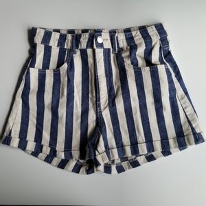Funky high waisted striped shorts